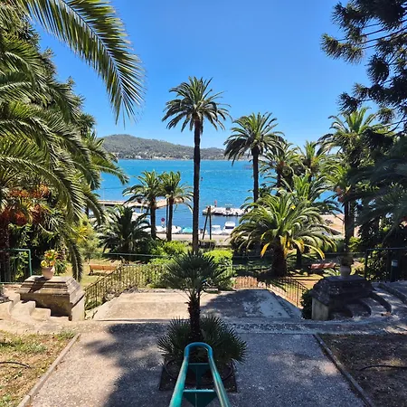 Grande Terrasse Vue Mer, Plancha, Piscine, 2 Appartement La Seyne-sur-Mer